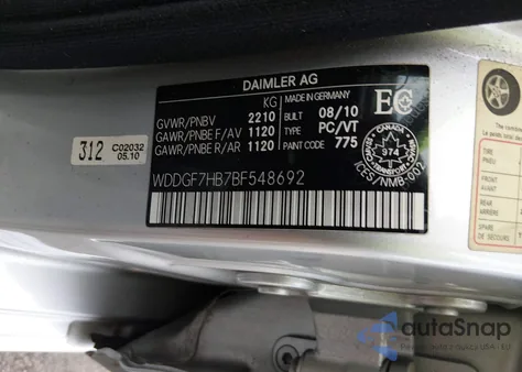 2011 Mercedes-Benz C 63 Amg из США, поврежденный, VIN WDDGF7HB7BF548692